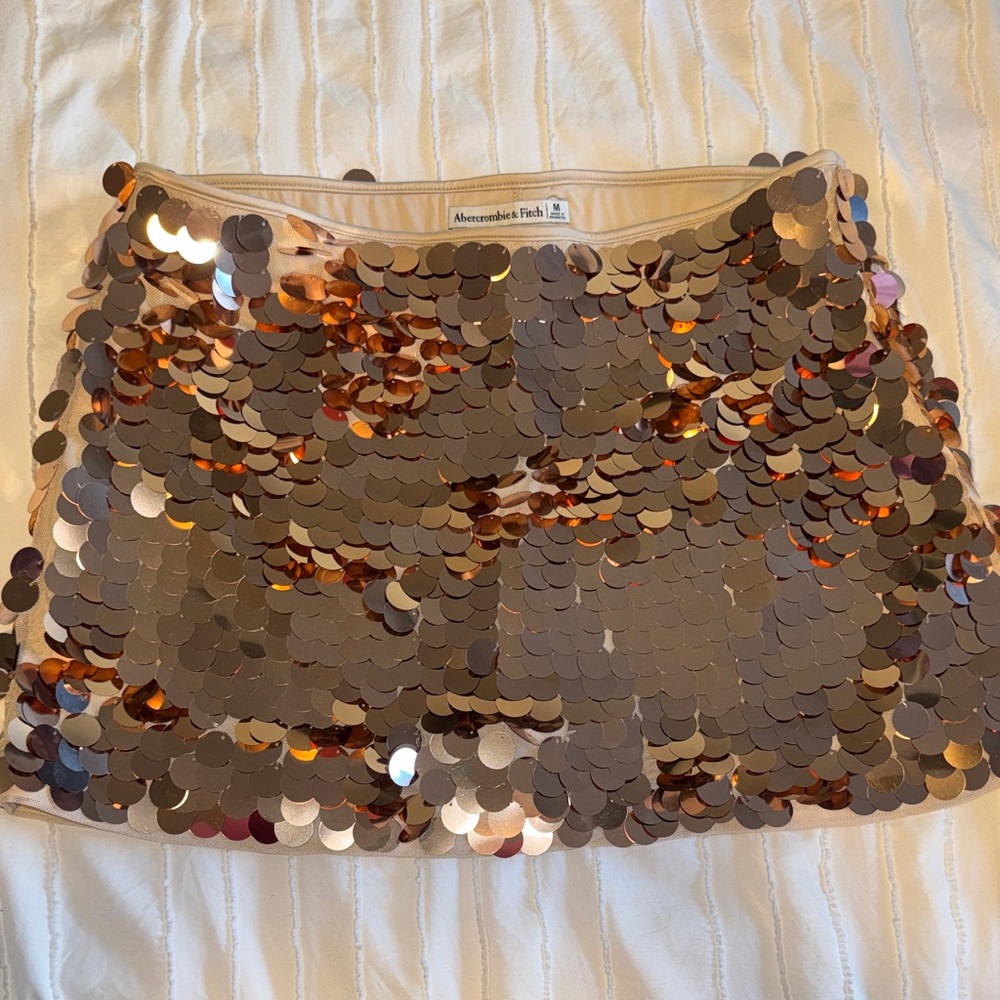 Abercrombie & Fitch Shimmering Sequin Mini Skirt - Gold